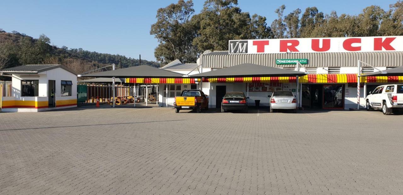 Vm Truck Stop - Shell Hotel Estcourt Buitenkant foto