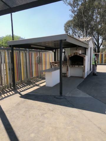 Vm Truck Stop - Shell Hotel Estcourt Buitenkant foto