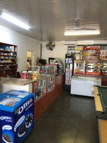 Vm Truck Stop - Shell Hotel Estcourt Buitenkant foto